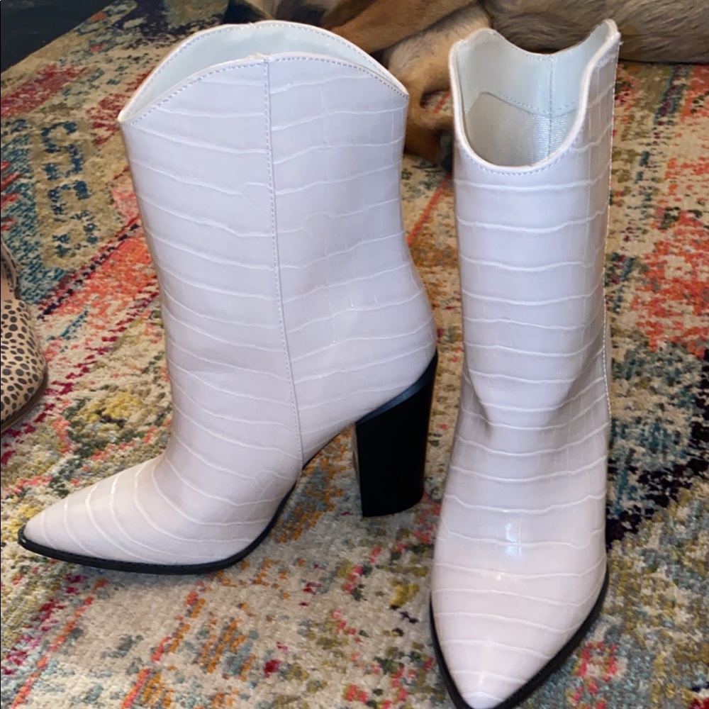 White Croc booties. Size 7. Worn once.